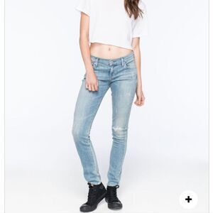 Light wash Agolde "colette" skinny jeans size 32.